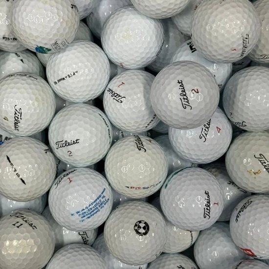 50 Stuks Titleist Mix Gebruikte Golfballen/Lakeballs - AAAA Kwaliteit + 2 Stuks YourLakeBalls Tees