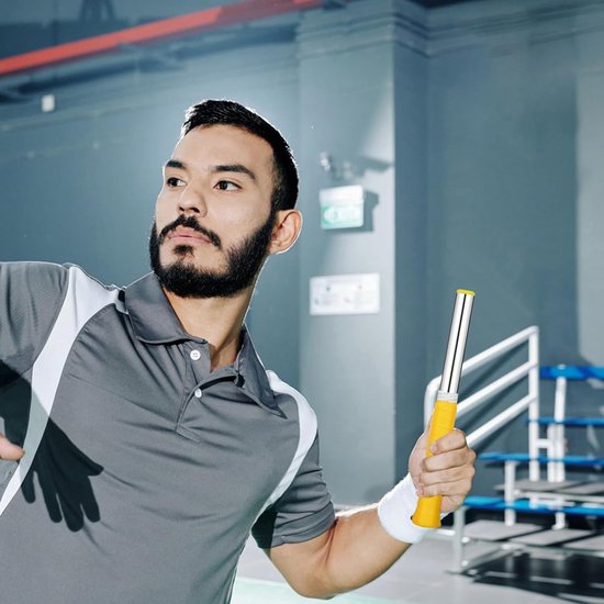 Badminton Trainingsapparaat - Swing Trainer - Vaardigheden Verbeteren - Ergonomische Grip - 30 cm - Zwart