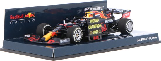 Red Bull Racing Honda RB16B #33 Winner Abu Dhabi GP 2021 +Pitboard WC 2021 - 1:43 - Minichamps van Merkloos