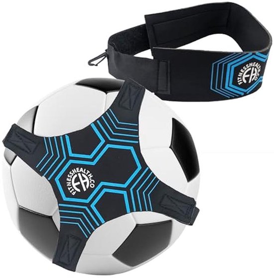 Voetbal trainingsapparatuur: slalomstokken, passtunnels, snelheidsladder, markeerconen, hindernissen, kicktrainer, voetbalnet, coachbord, wendbaarheid van Merkloos